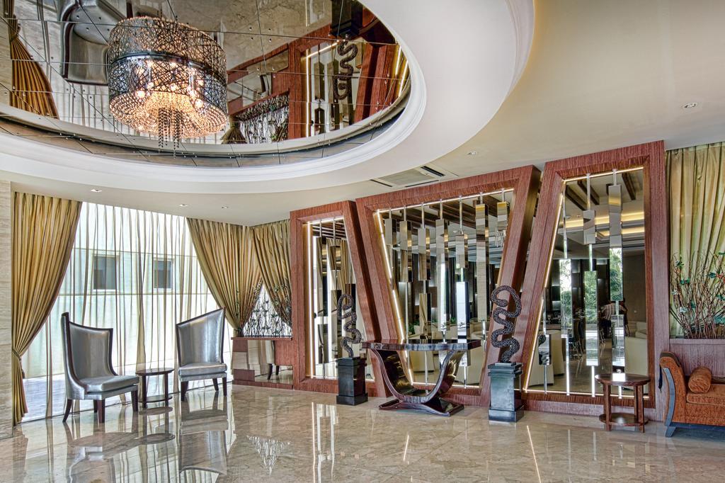 Grand Delta Hotel Medan Eksteriør billede